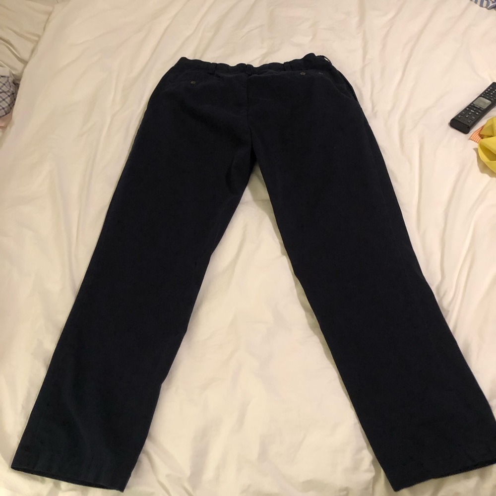 Blue mens pants. Khaki material. Worn twice and no fading. Look brand new.